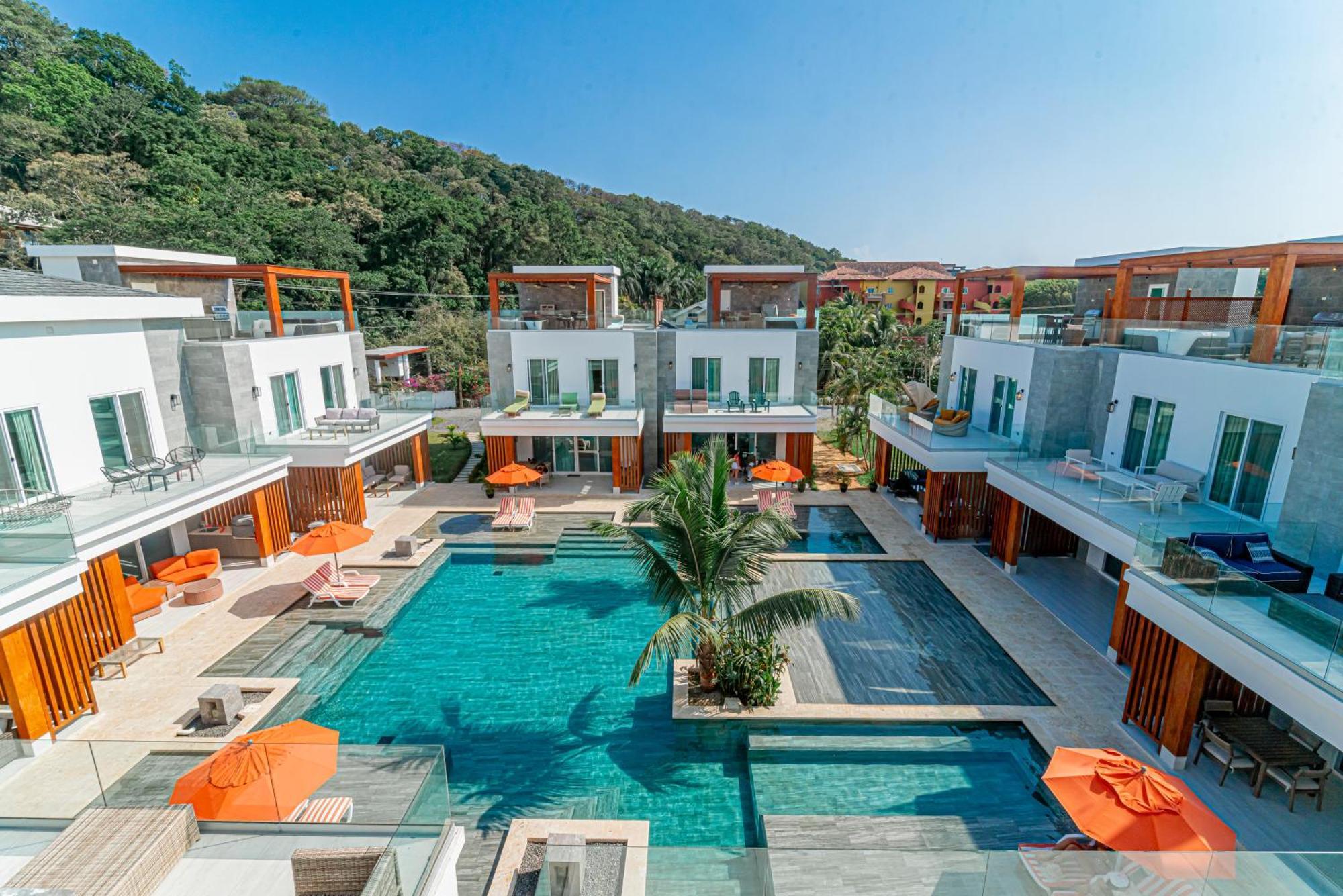 Ocean One Roatan Villa West Bay Exterior photo