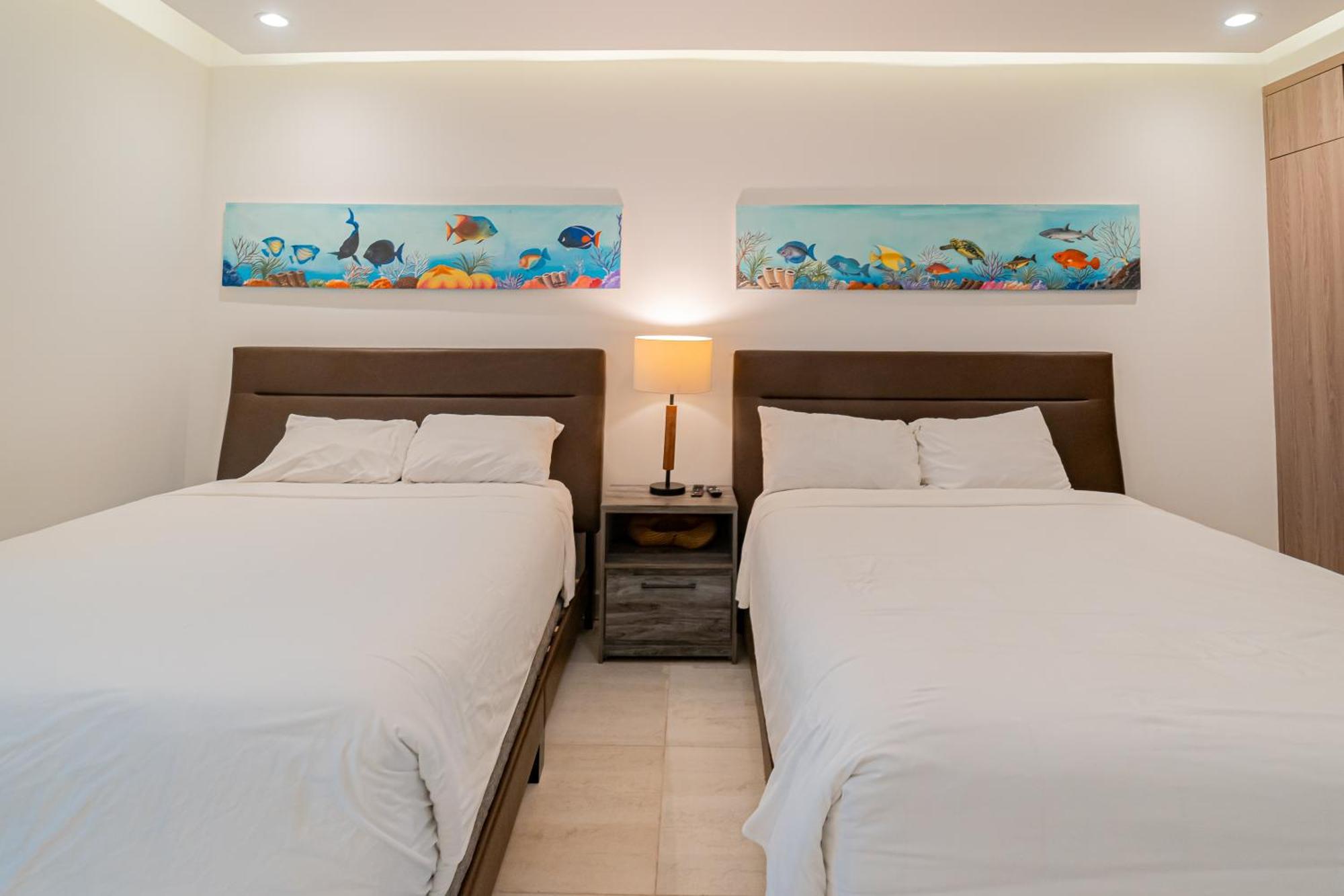 Ocean One Roatan Villa West Bay Exterior photo