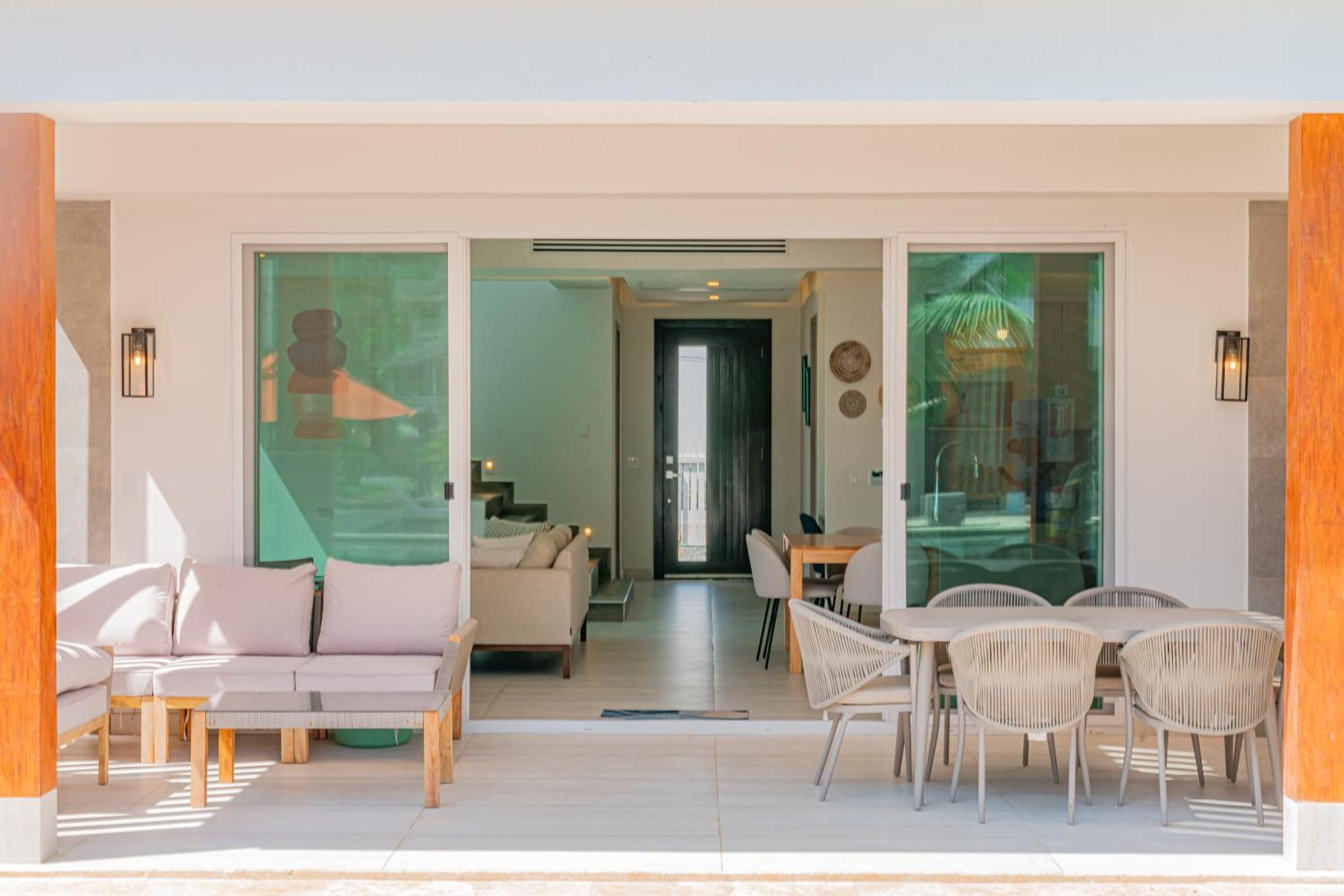 Ocean One Roatan Villa West Bay Exterior photo